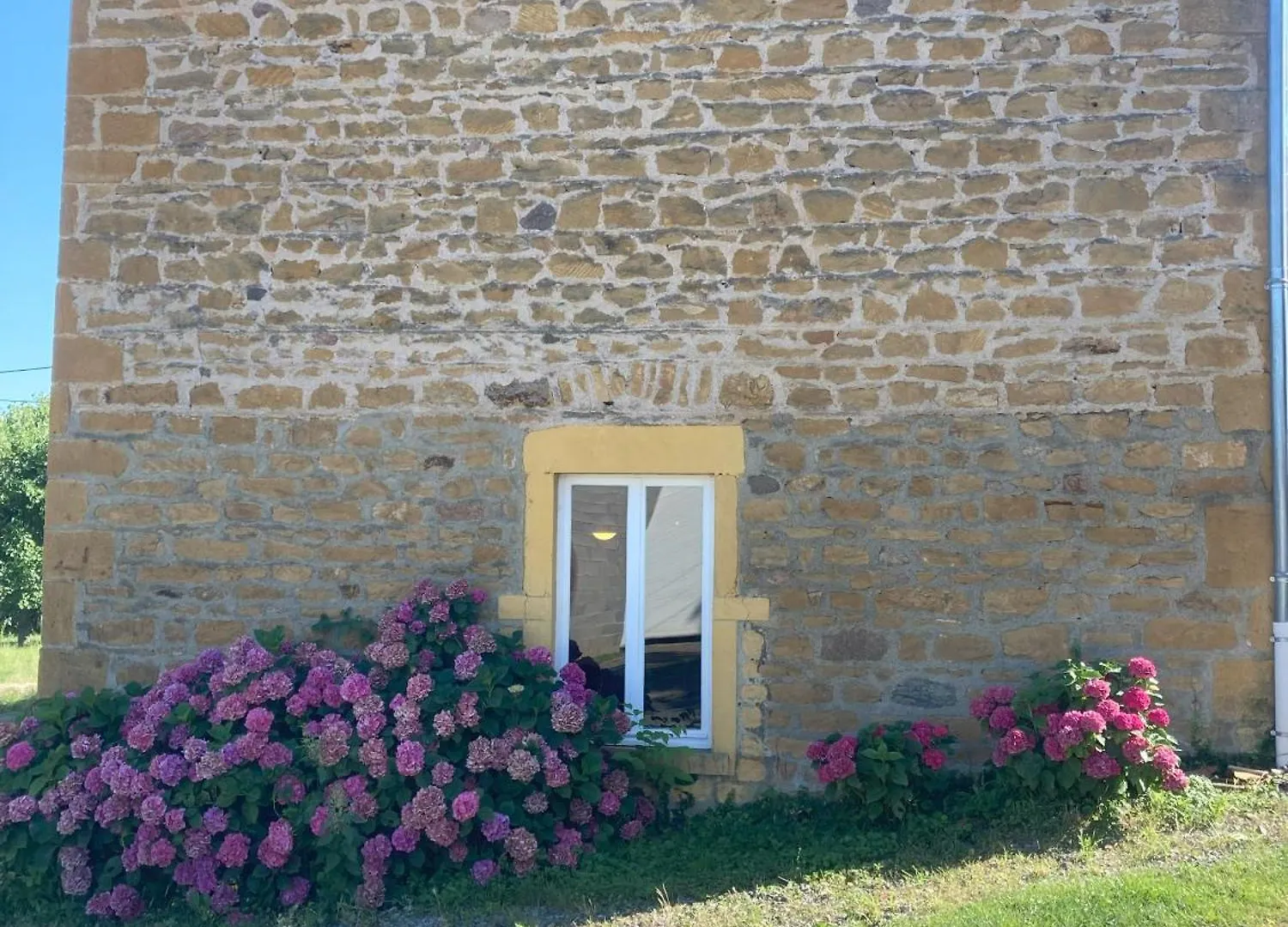 Gite Domaine Du Berret 8 Pers Bully  Bully (Rhone)