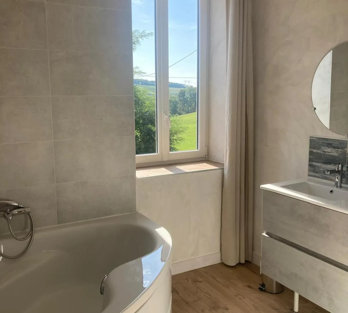 Holiday home Gite Domaine Du Berret 8 Pers Bully  France